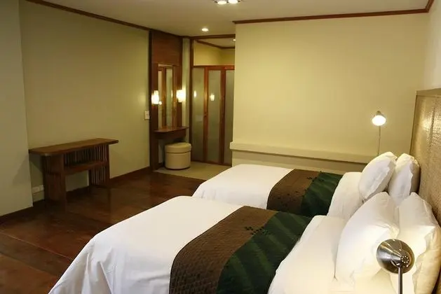 Luxury Oda