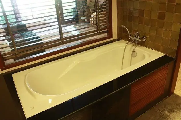 Luxury Oda