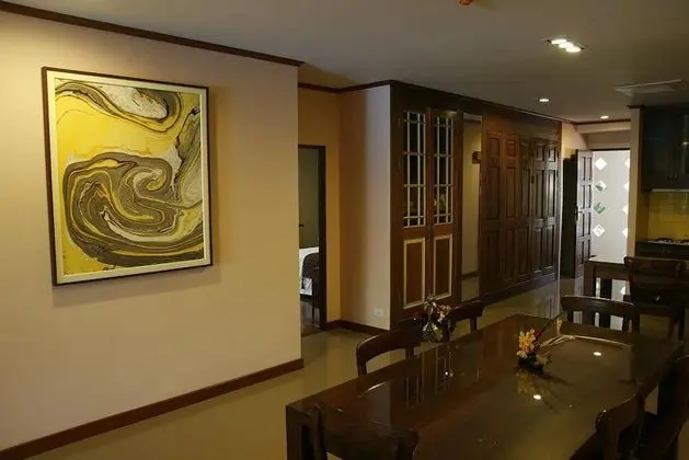 Superior One-Bedroom Apartment