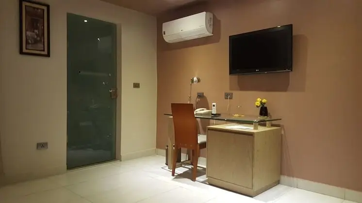 Standard Tek Büyük veya İki Ayrı Yataklı Oda