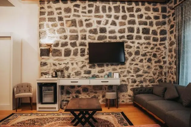 https://images.odamax.com/img/1920x1080/odamax/image/upload/Ve_Hotels_Kars_Beylerbeyi_Saray__202607081249381_S_T_DETAY.jpg