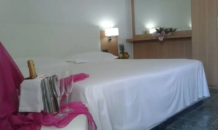 Standard Büyük Yataklı Tek Kişilik Oda