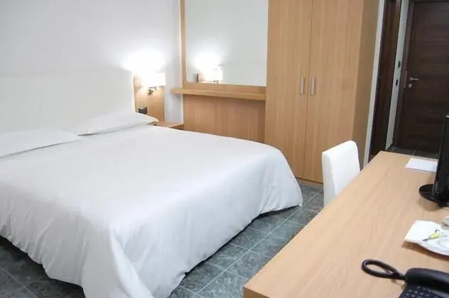 Standard Tek Büyük veya İki Ayrı Yataklı Oda