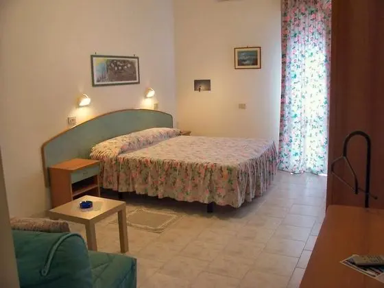 Standard Tek Büyük veya İki Ayrı Yataklı Oda