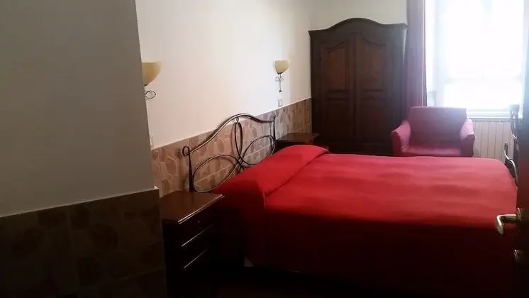 Tek Büyük Yataklı Oda