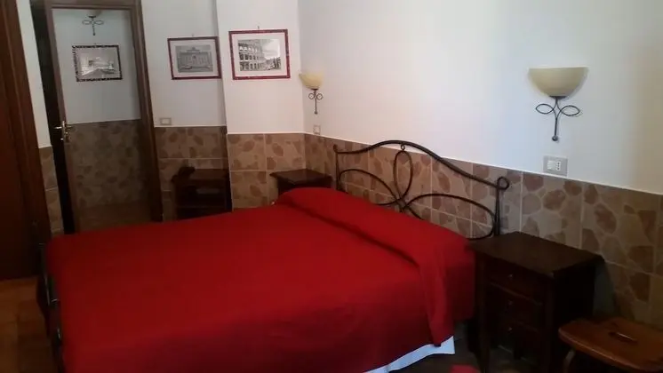 Tek Büyük Yataklı Oda