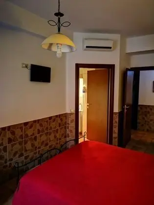Tek Büyük Yataklı Oda