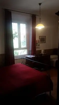 Üç Kişilik Oda