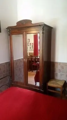 Üç Kişilik Oda
