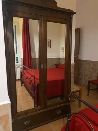 Üç Kişilik Oda