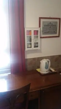 Üç Kişilik Oda