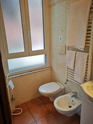 Üç Kişilik Oda