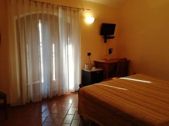 Büyük Yataklı Tek Kişilik Oda, Bahçe Manzaralı