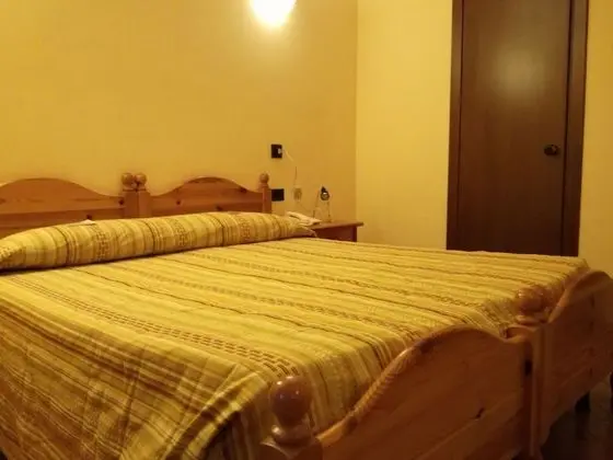 Tek Büyük Yataklı Oda, Bahçe Manzaralı