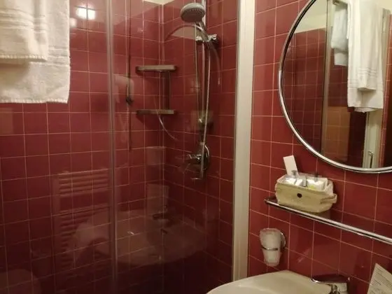 Tek Büyük Yataklı Oda, Bahçe Manzaralı