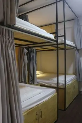 Ortak Ranzalı Oda, 1 Çift Kişilik Yatak, Balkon, Kısmi Deniz Manzarası