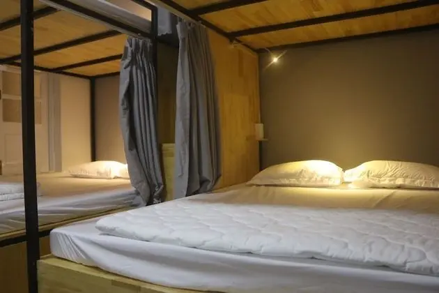 Ortak Ranzalı Oda, 1 Çift Kişilik Yatak, Balkon, Kısmi Deniz Manzarası