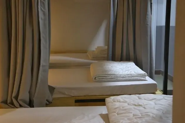 Ortak Ranzalı Oda, 1 Tek Kişilik Yatak, Balkon (Single bed in 6-bed Dormitory)