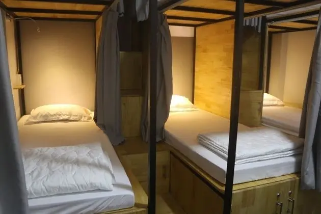 Ortak Ranzalı Oda, 1 Tek Kişilik Yatak, Balkon (Single bed in 6-bed Dormitory)