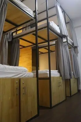 Ortak Ranzalı Oda, 1 Tek Kişilik Yatak, Balkon (Single bed in 6-bed Dormitory)