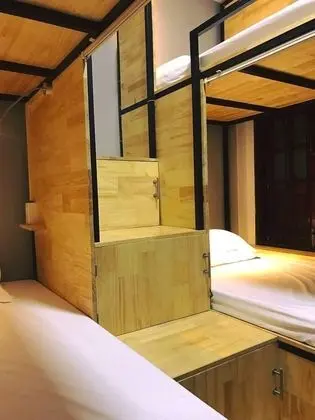 Ortak Ranzalı Oda, 1 Tek Kişilik Yatak, Balkon (Single bed in 6-bed Dormitory)