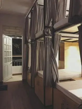 Ortak Ranzalı Oda, 1 Tek Kişilik Yatak, Balkon (Single bed in 6-bed Dormitory)