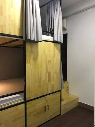 Ortak Ranzalı Oda, 1 Tek Kişilik Yatak, Balkon (Single bed in 6-bed Dormitory)