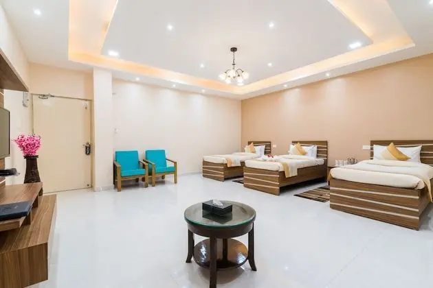 Rudra Super Deluxe Jacuzzi Rooms