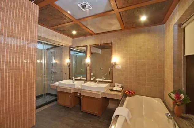 Lake View Villa