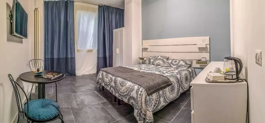 Tek Büyük veya İki Ayrı Yataklı Oda, Banyolu/Duşlu