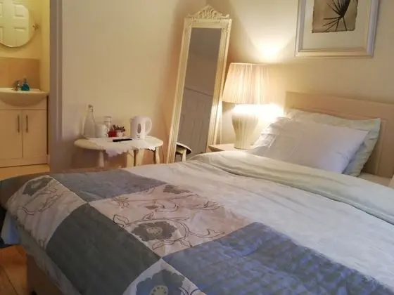 Deluxe Dört Kişilik Oda, Banyolu/Duşlu