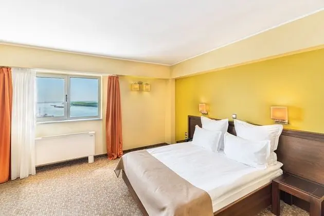 Executive Süit, Balkon, Nehir Manzaralı