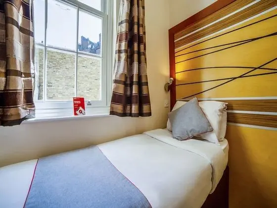 Standard İki Ayrı Yataklı Oda