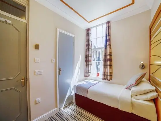 Standard Tek Kişilik Oda