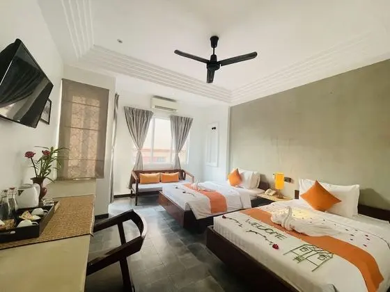Premier Oda, Balkon, Havuz Manzaralı