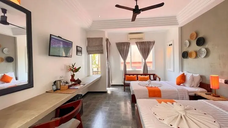 Premier Oda, Balkon, Havuz Manzaralı