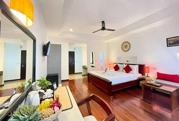 Stüdyo, Balkon, Havuz Manzaralı