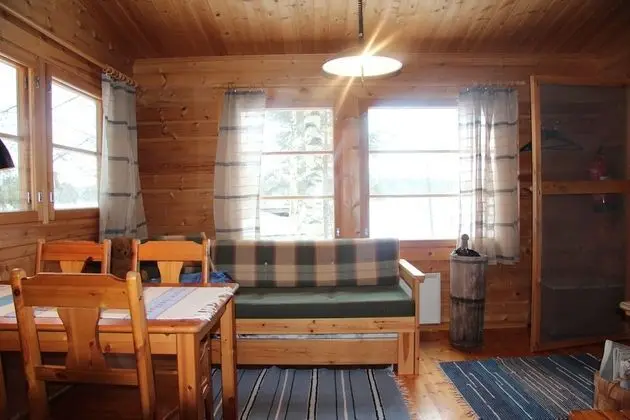 Kulübe, Sauna, Göl Kenarı
