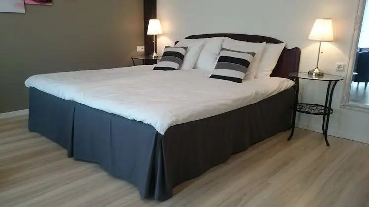 Standard Tek Büyük veya İki Ayrı Yataklı Oda, Balkon