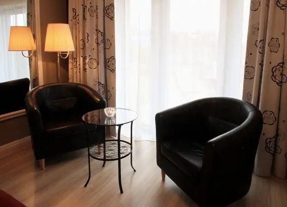 Standard Tek Büyük veya İki Ayrı Yataklı Oda, Balkon