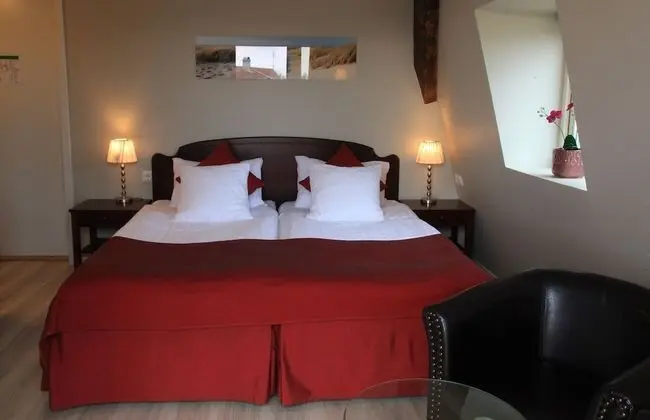 Standard Tek Büyük veya İki Ayrı Yataklı Oda, Balkon