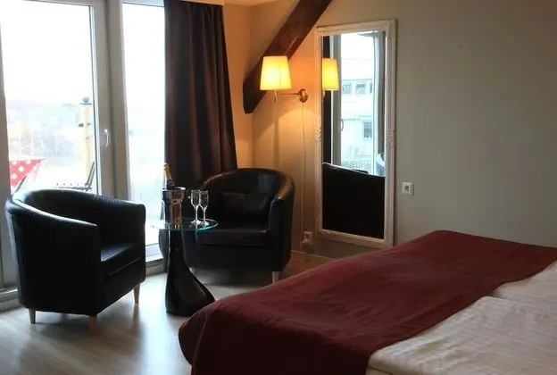 Standard Tek Büyük veya İki Ayrı Yataklı Oda, Balkon