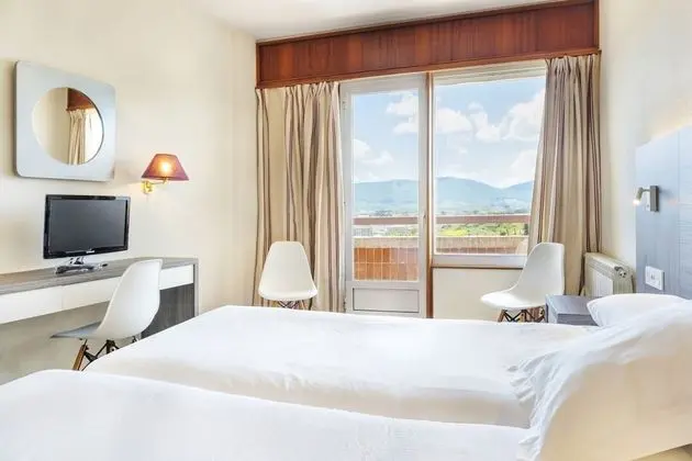 Tek Büyük Yataklı Oda (with extra bed)