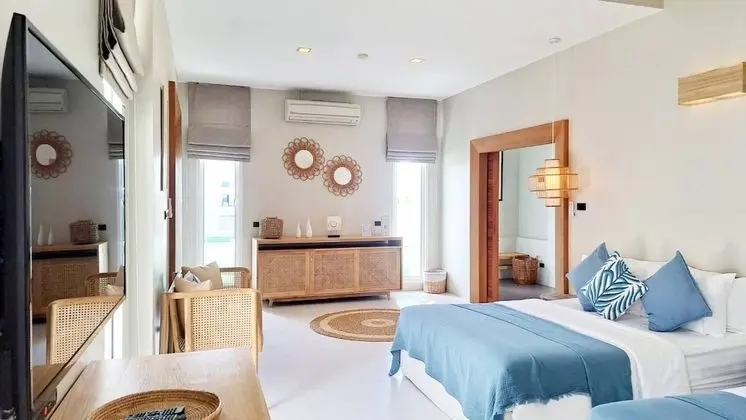 Luxury 7-Bedroom Beachfront Villa