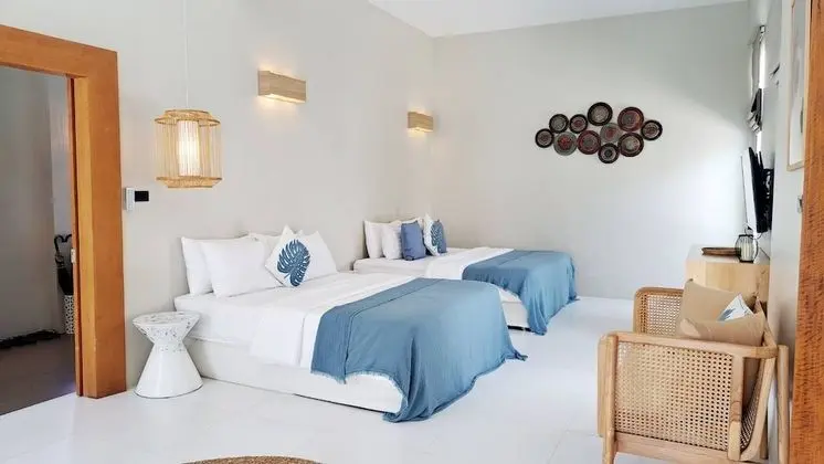 Luxury 7-Bedroom Beachfront Villa