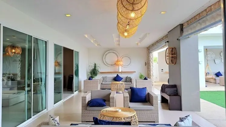 Luxury 7-Bedroom Beachfront Villa