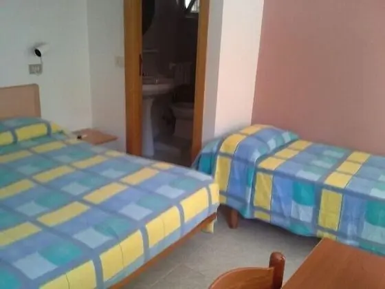 Standard Üç Kişilik Oda