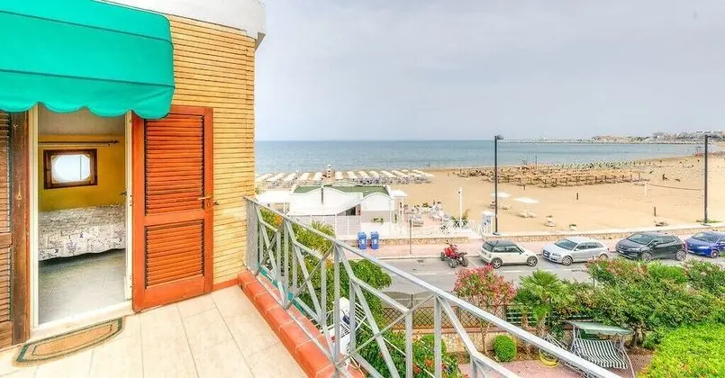 Superior Tek Büyük Yataklı Oda, Deniz Manzaralı