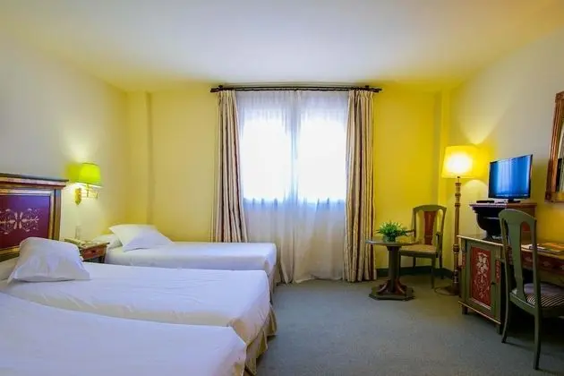 Üç Kişilik Oda (2 Adults + 1 Child)