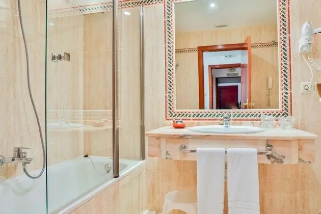 Üç Kişilik Oda (3 Adults)